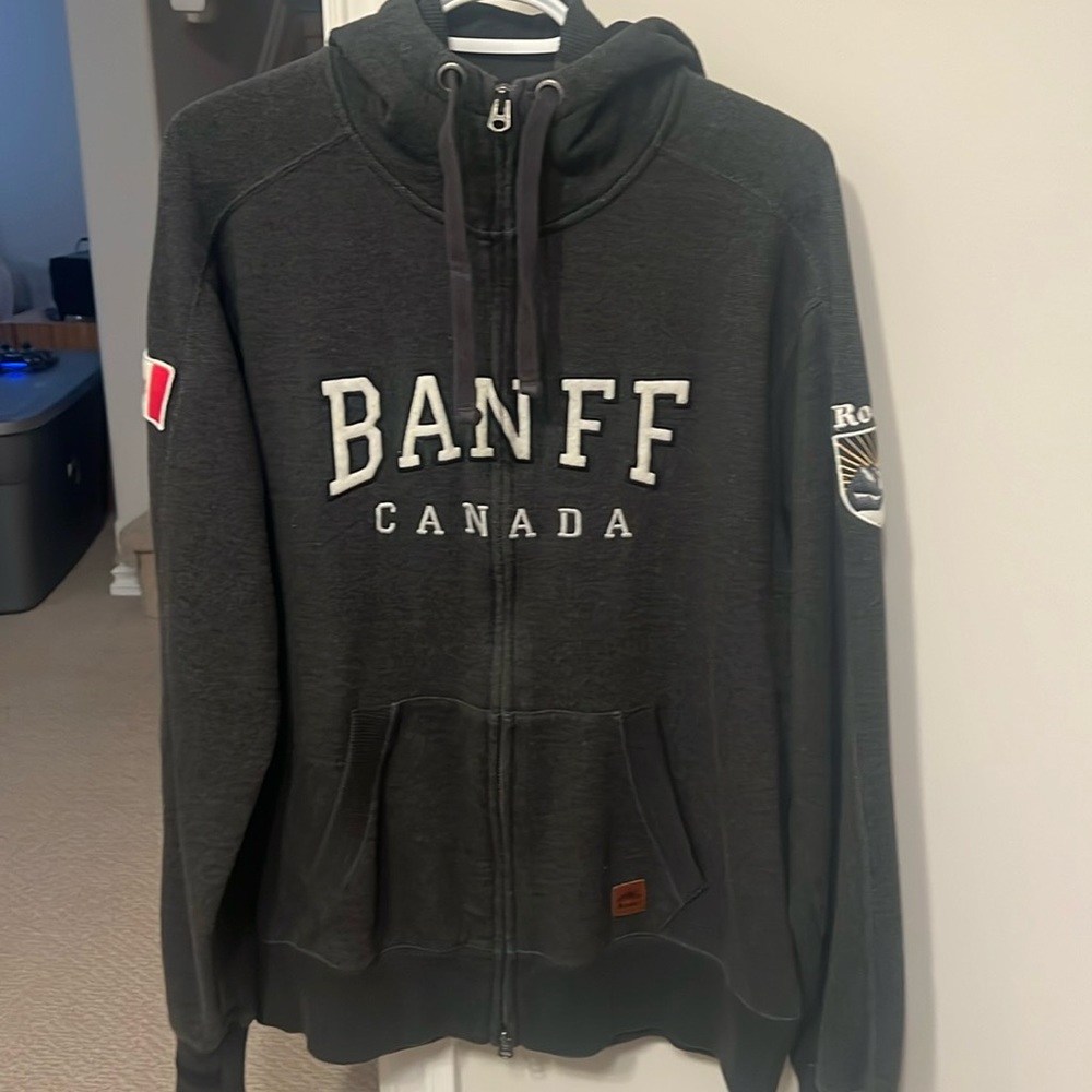 Men’s Roots Banff Canada Zip-Up Hoodie